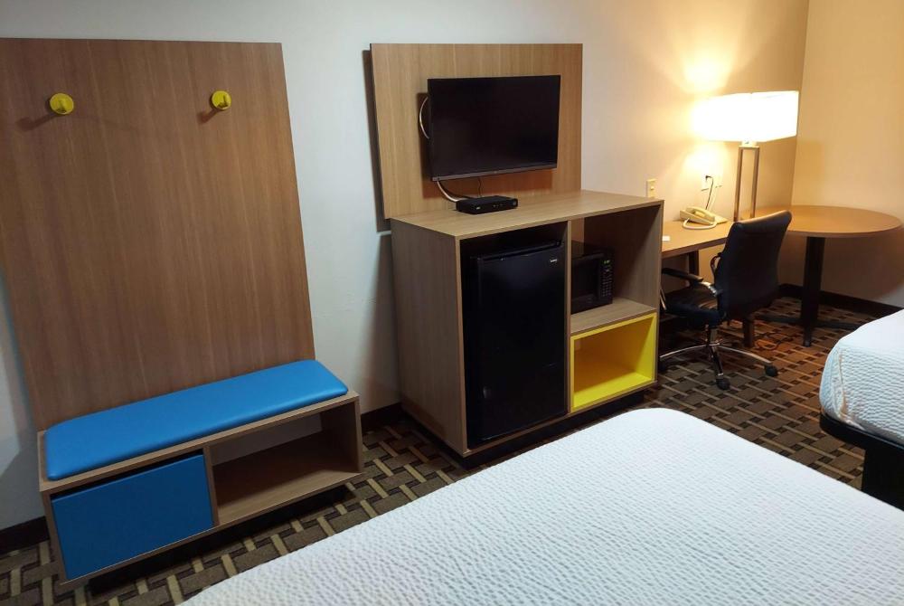 Studio Suite with Two Queen Beds - Non-Smoking interior